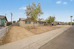2909 W Aster Dr, Phoenix, AZ 85029 - Photo 1