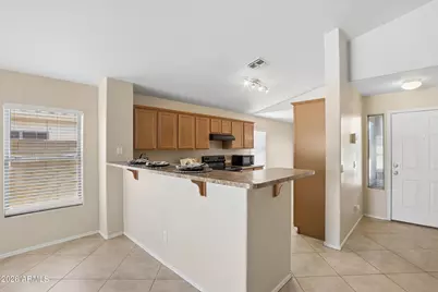 11822 W Flanagan Street, Avondale, AZ 85323 - Photo 9