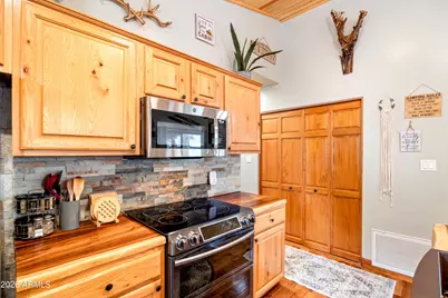 2722 High Pine Loop, Overgaard, AZ 85933 - Photo 11