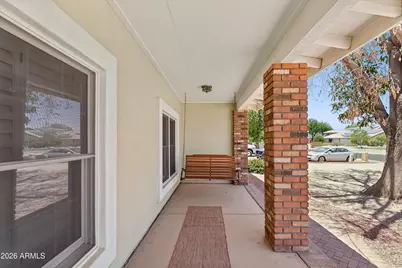 8611 W Foothill Drive, Peoria, AZ 85383 - Photo 7