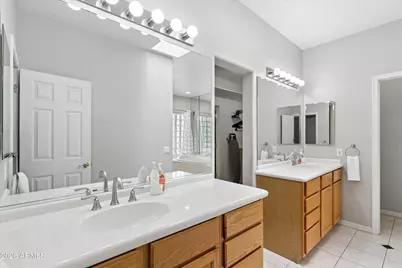 8611 W Foothill Drive, Peoria, AZ 85383 - Photo 33