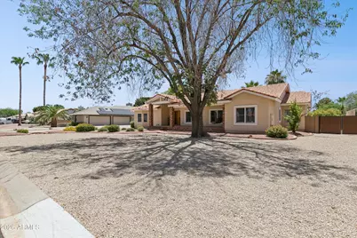 8611 W Foothill Drive, Peoria, AZ 85383 - Photo 3