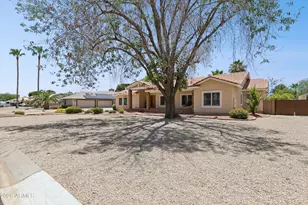 8611 W Foothill Dr, Peoria, AZ 85383 - Photo 3