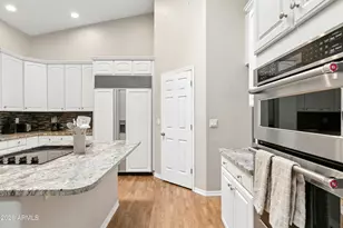 8611 W Foothill Dr, Peoria, AZ 85383 - Photo 21