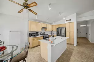 4625 E Lavender Ln, Phoenix, AZ 85044 - Photo 11