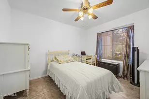 4625 E Lavender Ln, Phoenix, AZ 85044 - Photo 23