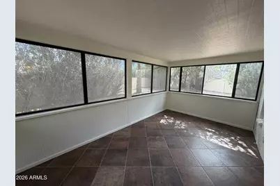 705 E Michelle Drive, Phoenix, AZ 85022 - Photo 9