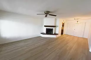 705 E Michelle Dr, Phoenix, AZ 85022 - Photo 3
