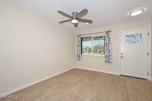 10914 W Manzanita Dr, Sun City, AZ 85373 - Photo 9
