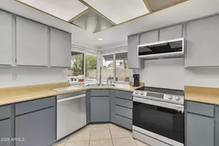 3833 W Phelps Rd, Phoenix, AZ 85053 - Photo 27