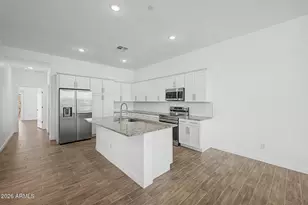 8232 E University Dr, Mesa, AZ 85207 - Photo 11