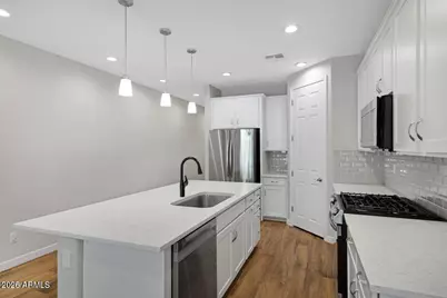 16658 W Mescal Street, Surprise, AZ 85388 - Photo 9