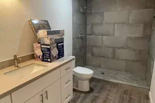 2920 E Michelle Dr, Phoenix, AZ 85032 - Photo 13