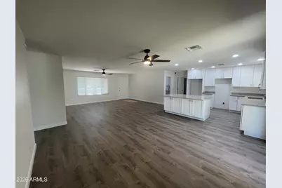 2920 E Michelle Drive, Phoenix, AZ 85032 - Photo 7