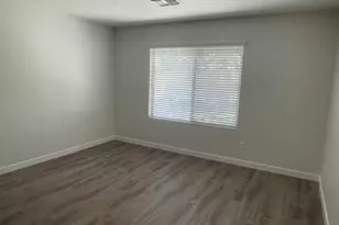 2920 E Michelle Dr, Phoenix, AZ 85032 - Photo 11