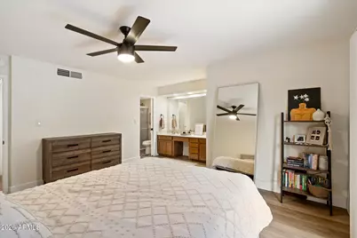 3415 N 36th Street #4, Phoenix, AZ 85018 - Photo 9