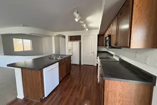 1381 E Laurel Pl, Casa Grande, AZ 85122 - Photo 5