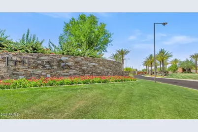 12962 W Yellow Bird Lane, Peoria, AZ 85383 - Photo 37