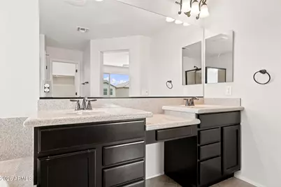 1823 W Fetlock Trail, Phoenix, AZ 85085 - Photo 15
