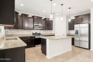 1823 W Fetlock Trail, Phoenix, AZ 85085 - Photo 7