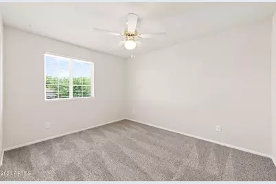 1823 W Fetlock Trail, Phoenix, AZ 85085 - Photo 17