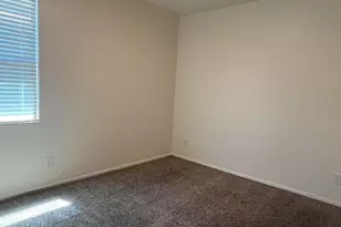 7833 W Kerby Ave, Phoenix, AZ 85043 - Photo 9