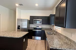 7833 W Kerby Ave, Phoenix, AZ 85043 - Photo 9