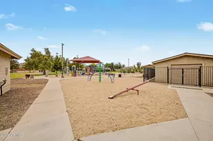 11409 S Shoshoni Dr, Phoenix, AZ 85044 - Photo 35