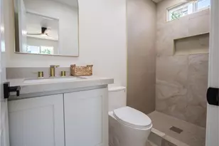 2541 N 50th Ln, Phoenix, AZ 85035 - Photo 9