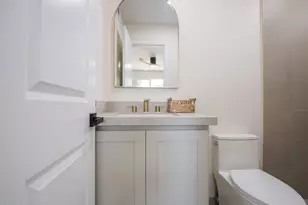 2541 N 50th Ln, Phoenix, AZ 85035 - Photo 11