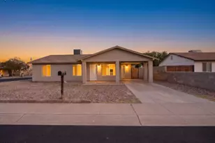 2541 N 50th Ln, Phoenix, AZ 85035 - Photo 17