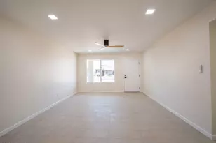 2541 N 50th Ln, Phoenix, AZ 85035 - Photo 5
