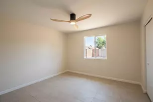 2541 N 50th Ln, Phoenix, AZ 85035 - Photo 15