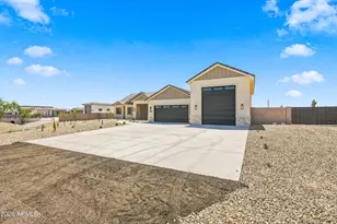 31308 N 167th Ave, Surprise, AZ 85387 - Photo 3