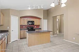 9921 W Illini St, Tolleson, AZ 85353 - Photo 11