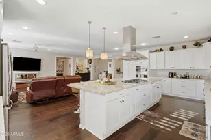 3265 E Myrtabel Wy, Gilbert, AZ 85298 - Photo 7