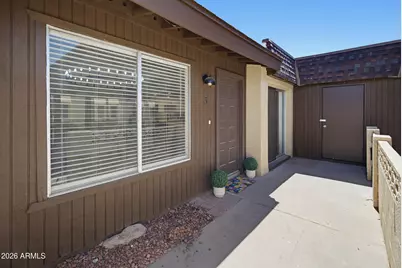 3033 N 39th Street #3, Phoenix, AZ 85018 - Photo 3