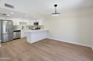 3033 N 39th St, Phoenix, AZ 85018 - Photo 9