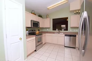 8527 W Rue De Lamour, Peoria, AZ 85381 - Photo 3