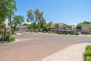 218 W Vinedo Ln, Tempe, AZ 85284 - Photo 71