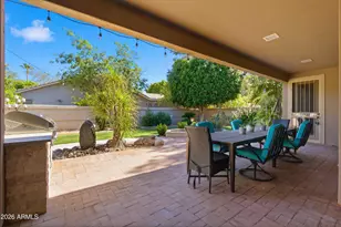 218 W Vinedo Ln, Tempe, AZ 85284 - Photo 43