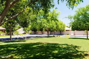 218 W Vinedo Ln, Tempe, AZ 85284 - Photo 15