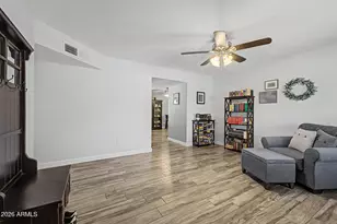 10422 S 44th St, Phoenix, AZ 85044 - Photo 9