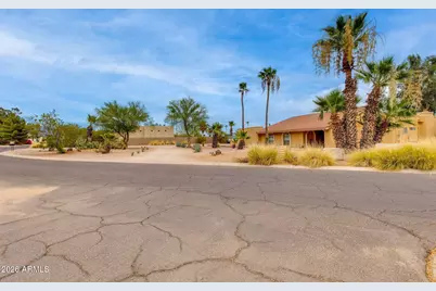 8117 E Gray Road, Scottsdale, AZ 85260 - Photo 11