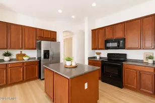 2395 S Whetstone Pl, Chandler, AZ 85286 - Photo 7