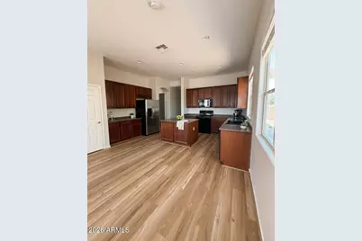 2395 S Whetstone Place, Chandler, AZ 85286 - Photo 9