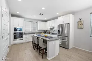 1732 E Dogwood Ln, Gilbert, AZ 85295 - Photo 13