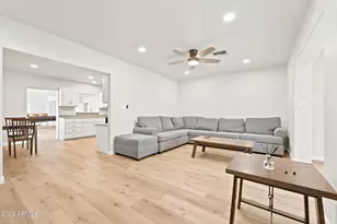 137 E Vista Del Cerro Dr, Tempe, AZ 85281 - Photo 9