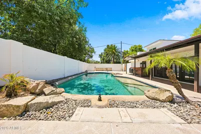 137 E Vista Del Cerro Drive, Tempe, AZ 85281 - Photo 3