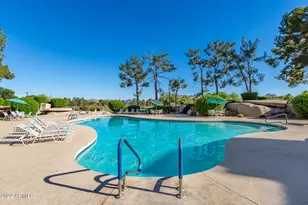 12212 N Paradise Vlg Pkwy S, Phoenix, AZ 85032 - Photo 31